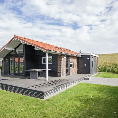 Holiday Home In Kattendijke With Terrace ภายนอก รูปภาพ