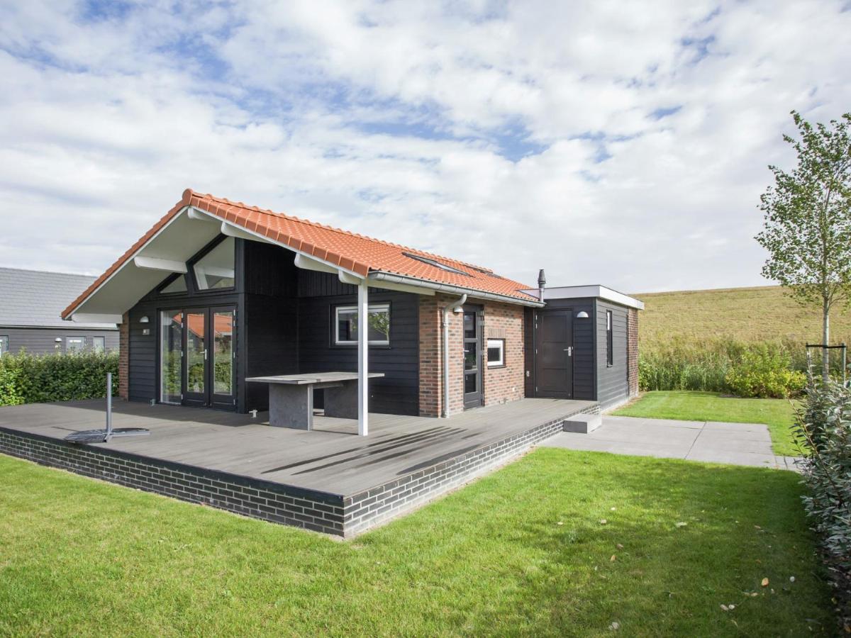 Holiday Home In Kattendijke With Terrace ภายนอก รูปภาพ