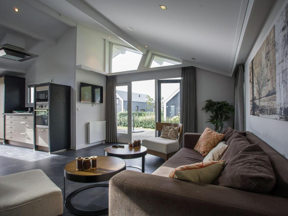 Holiday Home In Kattendijke With Terrace ภายนอก รูปภาพ